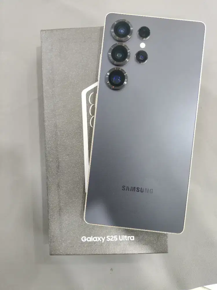 SAMSUNG S25 ULTRA 12/1TB Fullset likenew normal