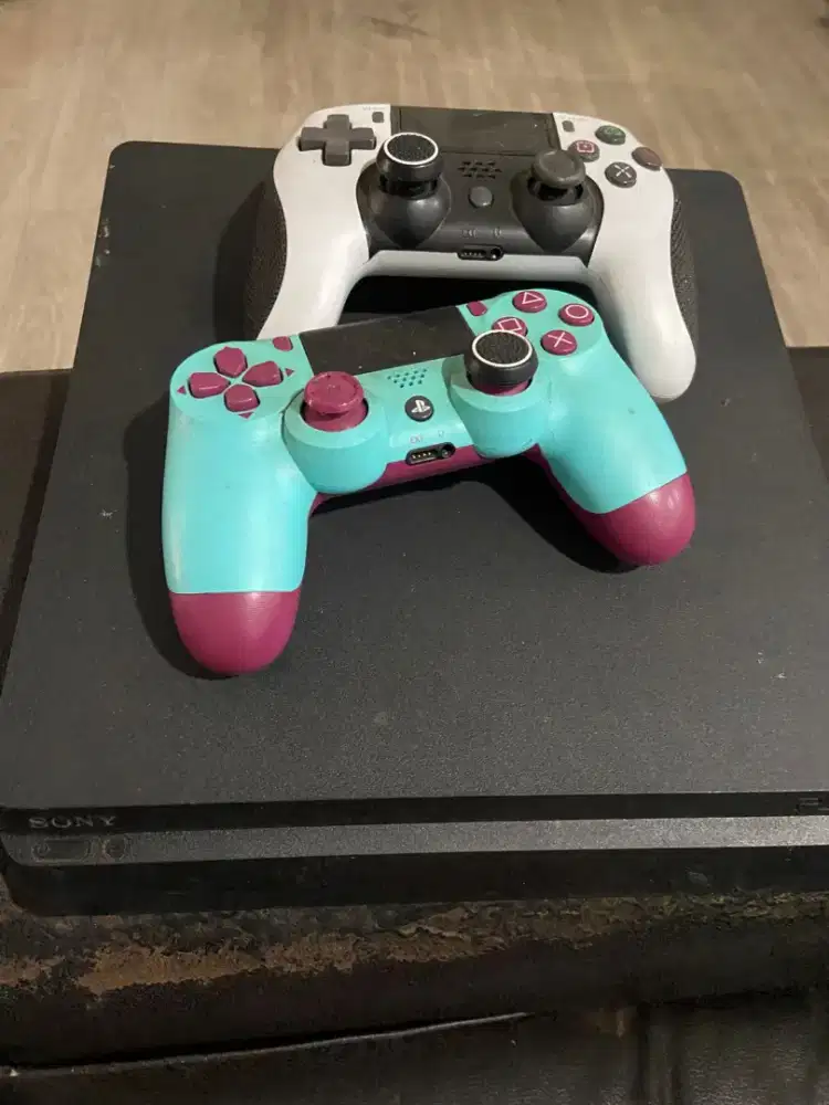 PS4 Slim Original (Bukan Hand/500GB)