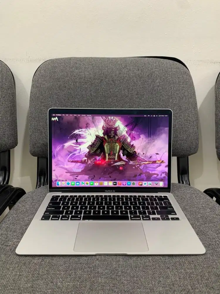 MacBook Air 2020 i5/16/512GB