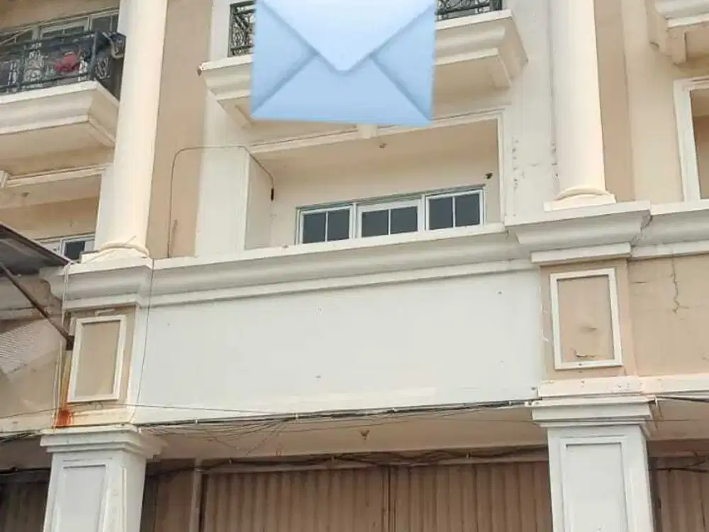 Ruko Lebar 5 Di Sentra Niaga Harapan Indah Bekasi