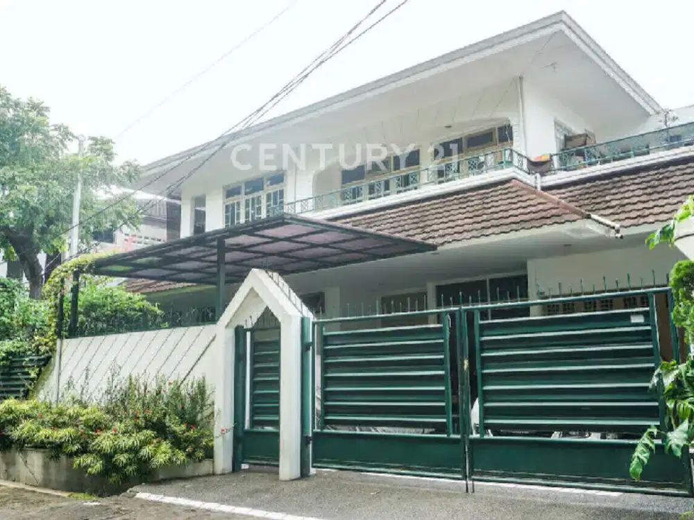 Rumah Lama Terawat Sangat Nyaman Di Keramat Pela, Kebayorn Baru.