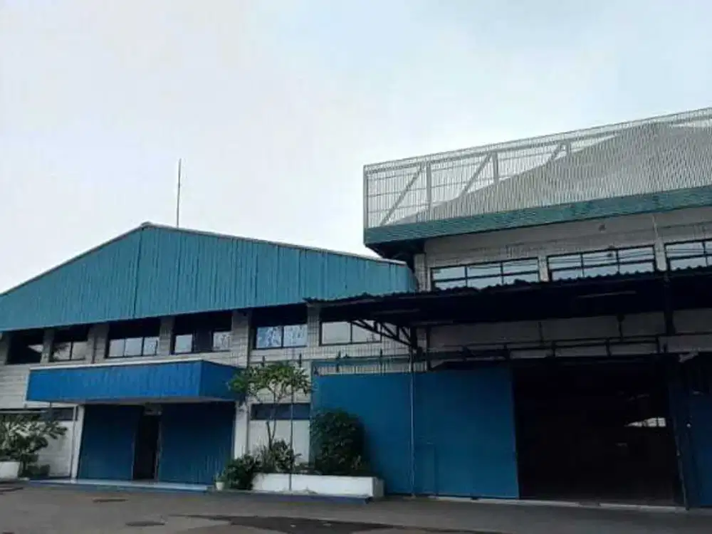 Gudang Akses Kontainer 40 Feet Di Sultan Agung Bekasi