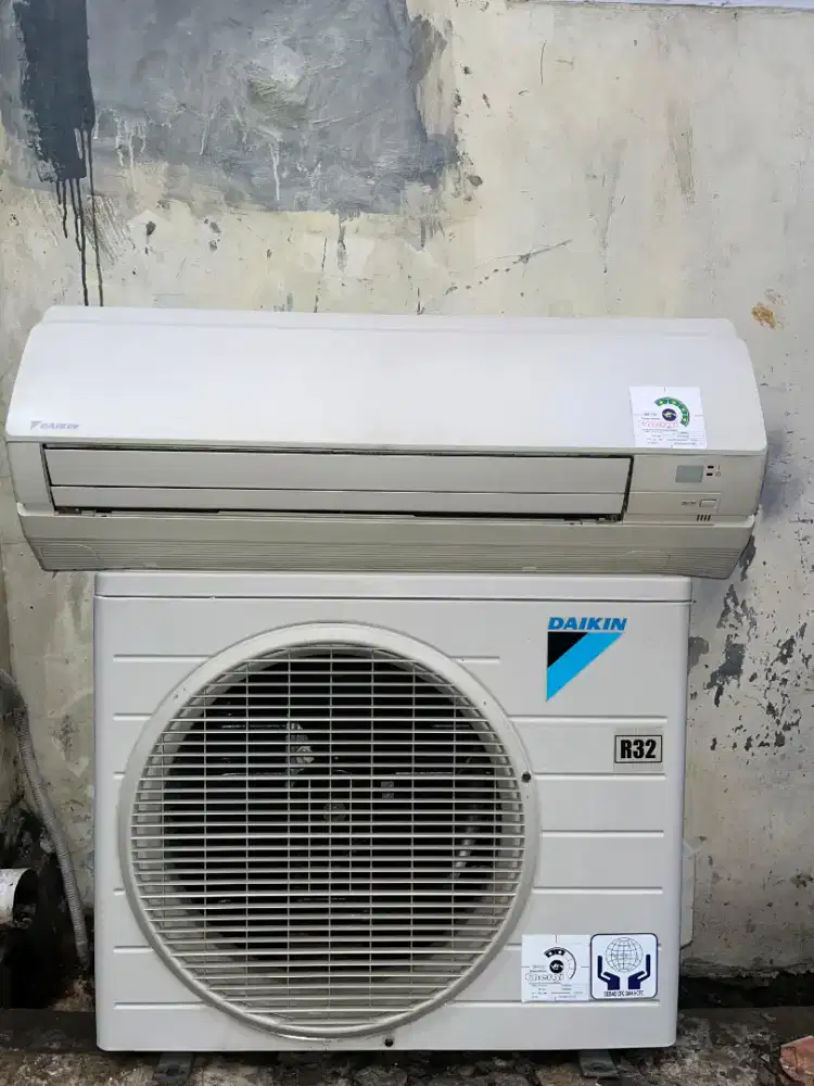 AC Daikin 1 pk r32 Thailand