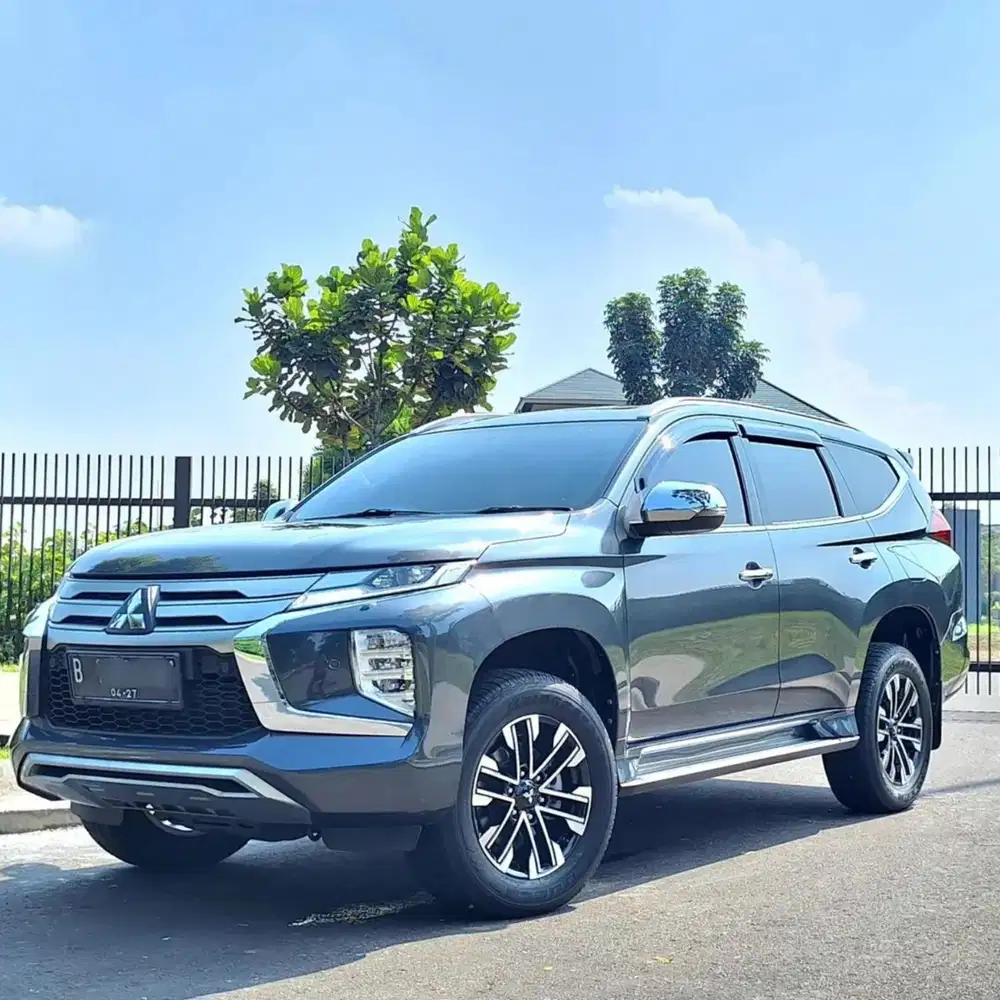 MITSUBISHI PAJERO SPORT DAKAR 2.4 AT 2022 LOW KM 50rb SUPER ISTIMEWA !
