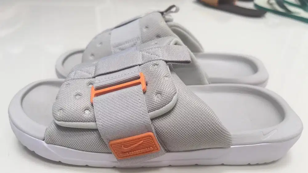 Sendal nike uk 40. No box