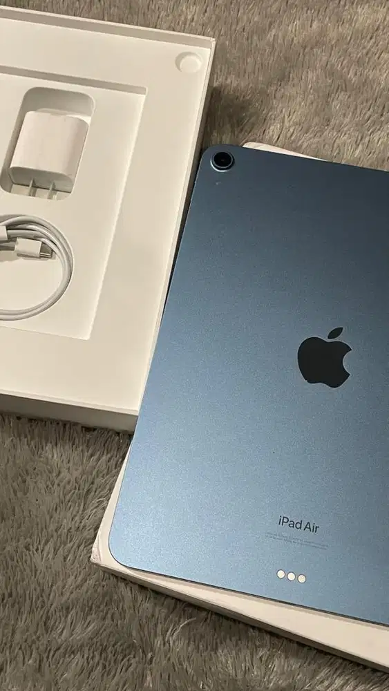 ipad air 5 inter blue 64gb wifi only garansi 2026