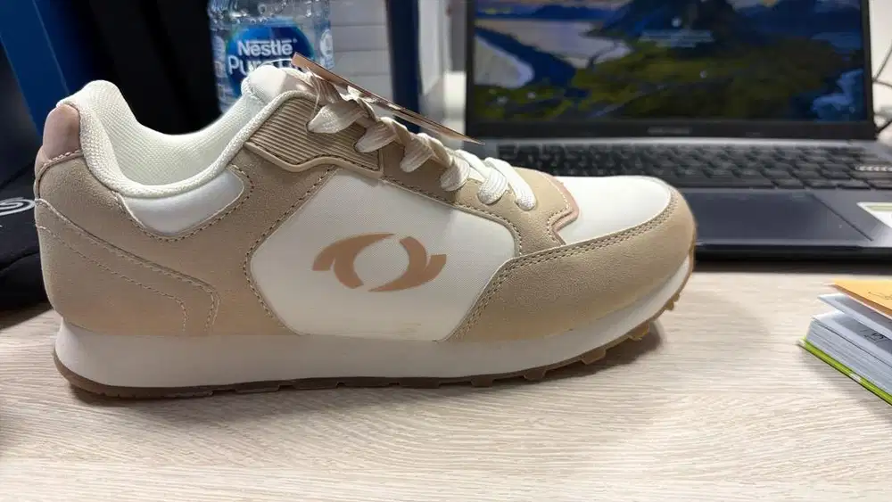 Jual sepatu astec cakep baru