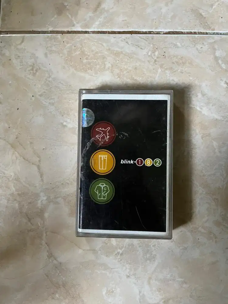 Kaset Pita Blink-182 – (Original)