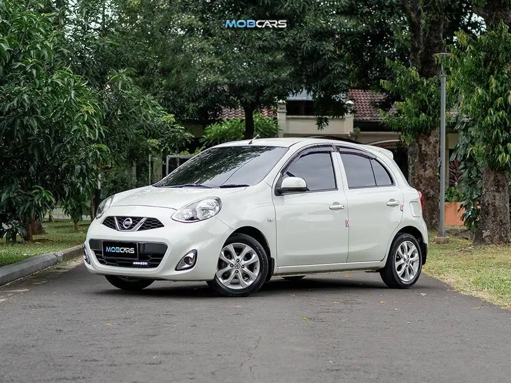 TERMURAH!!! NISSAN MARCH 1.5 L AT 2015 MOBCARS MATIC