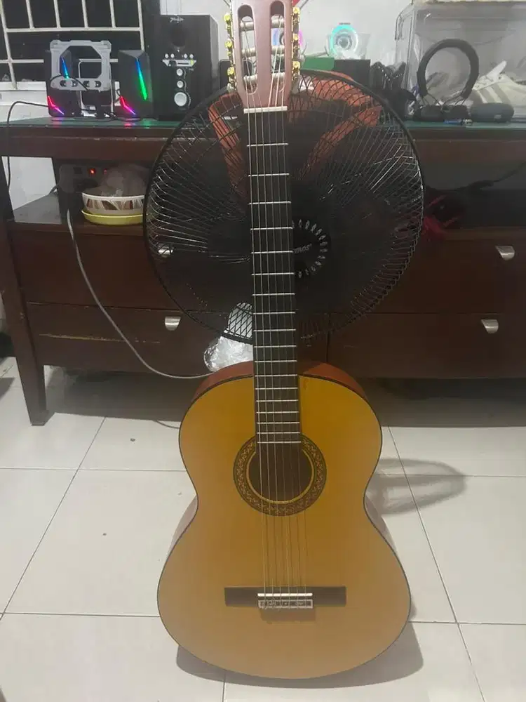 Gitar yamaha 3/4 nylon mulus