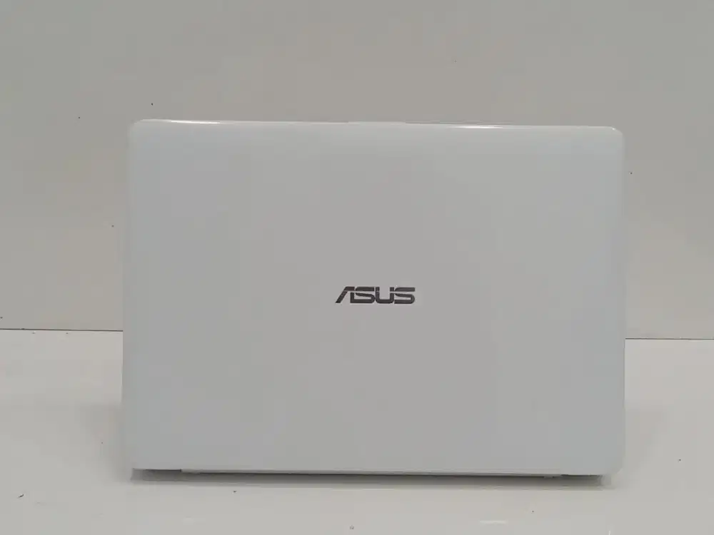TYPE LAPTOP ASUS X441UVK