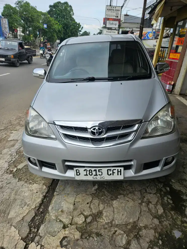 Toyota Avanza 1,3 G MANUAL Tahun 2010 Silver