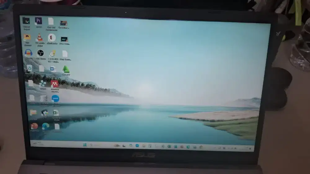 Laptop Asus i5 Vivobook HG2237II