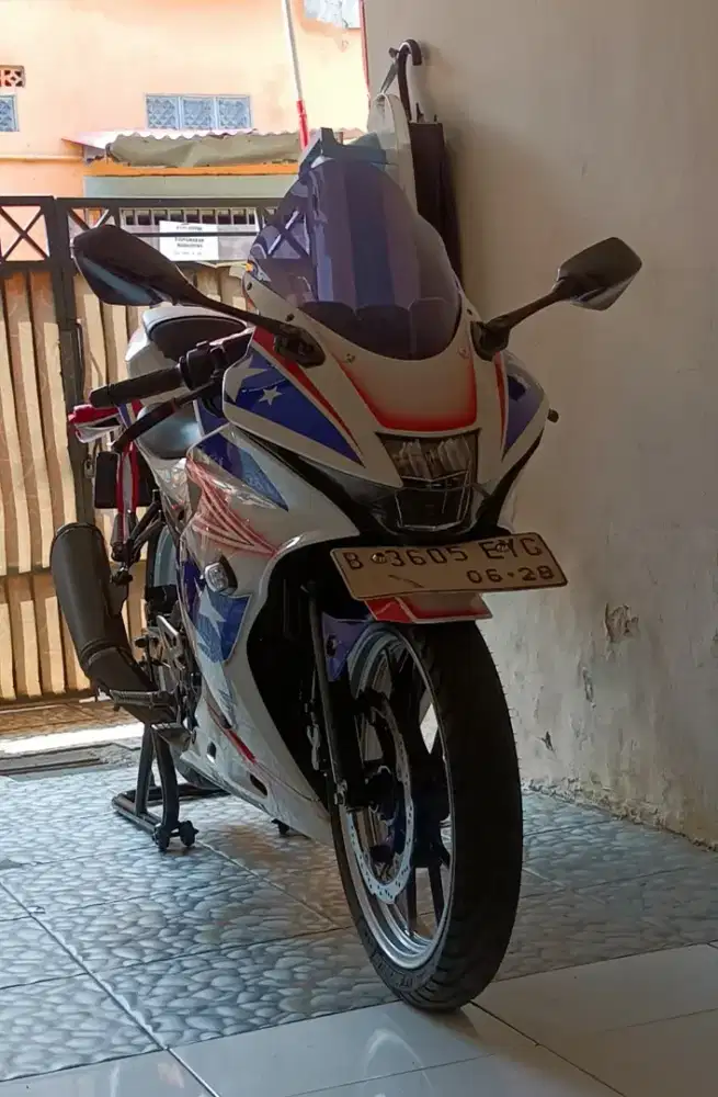 Suzuki gsx r 150 2017