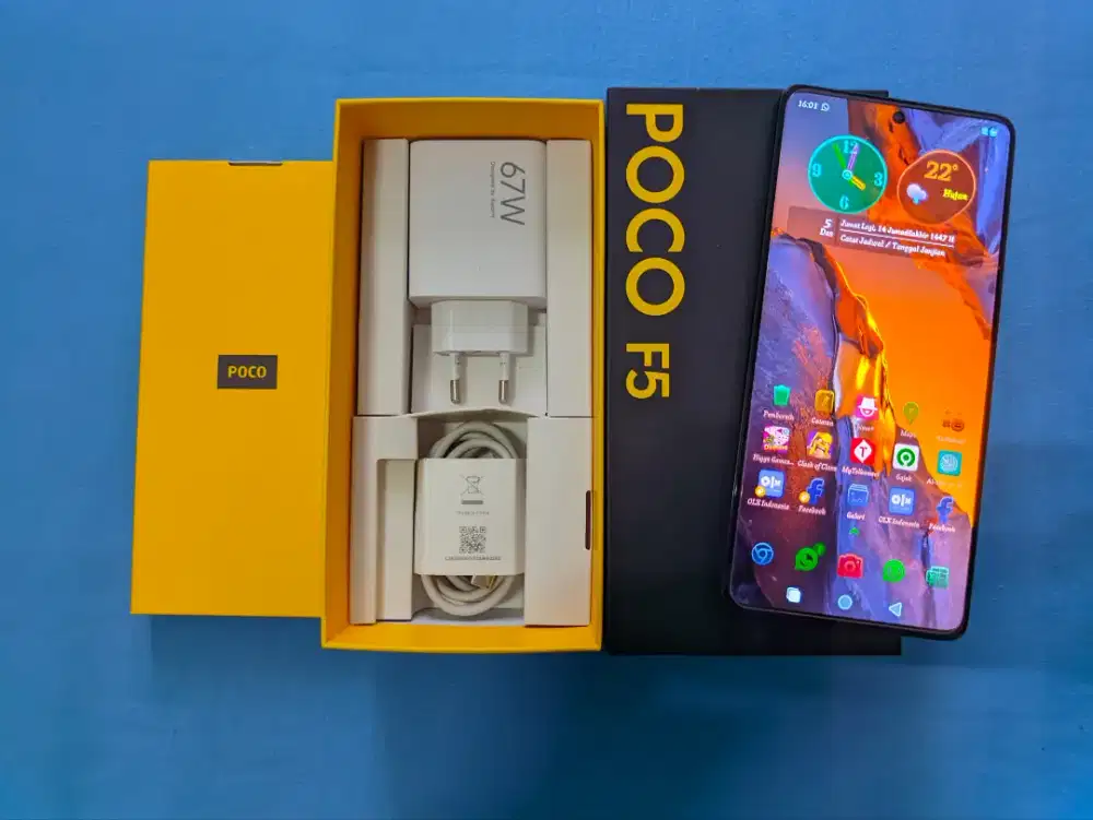 Poco F5 5G 12/256gb