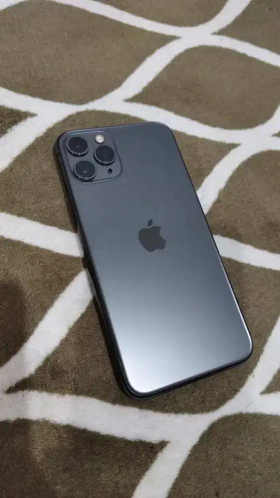 JUAL iphone 11 pro (inter) 8/256GB