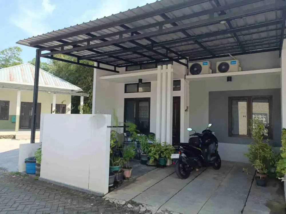 Dijual Rumah Hook Bangunan Baru
di Cluster Rowosari Meteseh Tembalang Semarang