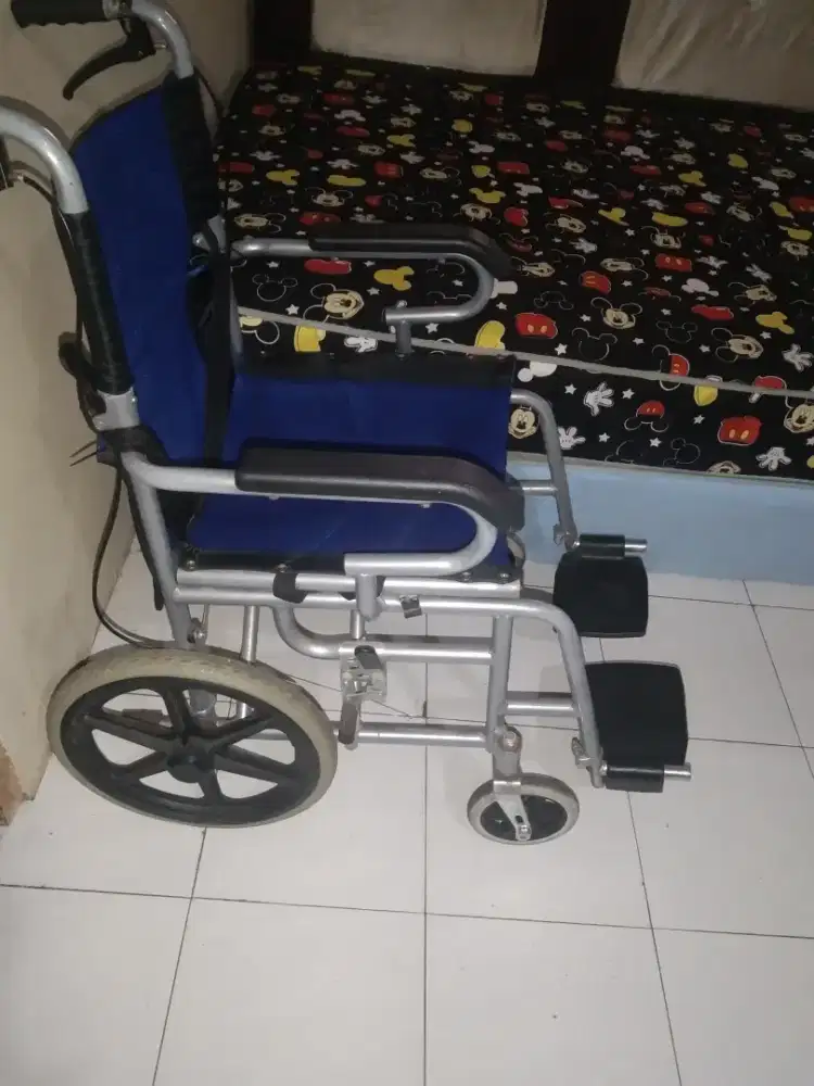 kursi dorong kondisi bgs