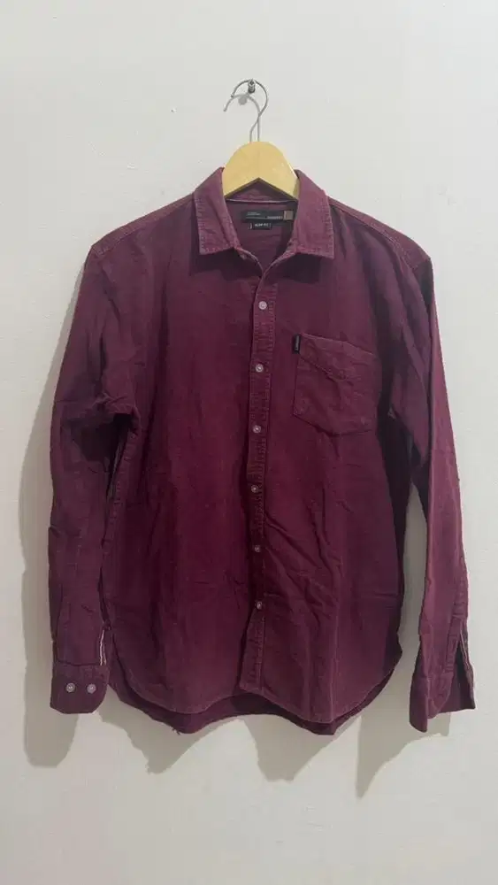 Kemeja Guten Inc Maroon Size L Slim Fit