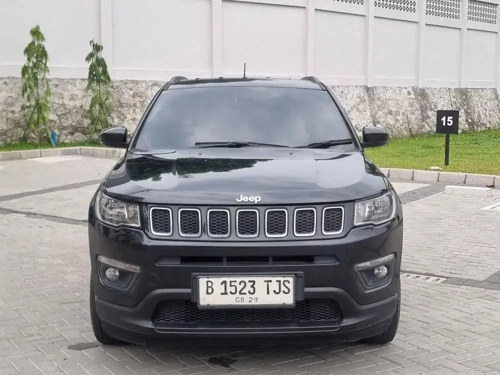 JEEP COMPASS NIK 2018/PEMAKAIAN 2019 - KM 42 RB - PJK AGUSTUS 2026