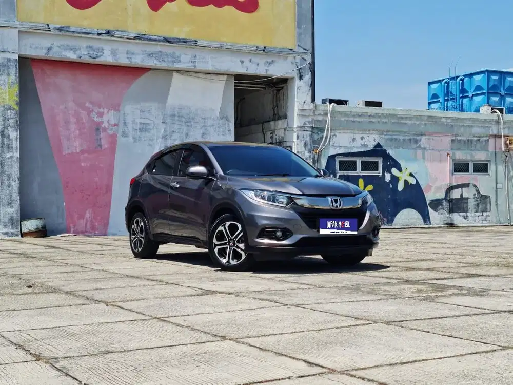 Honda HRV HR-V 1.5 E MATIC AT 2021 Abu KM 44RB