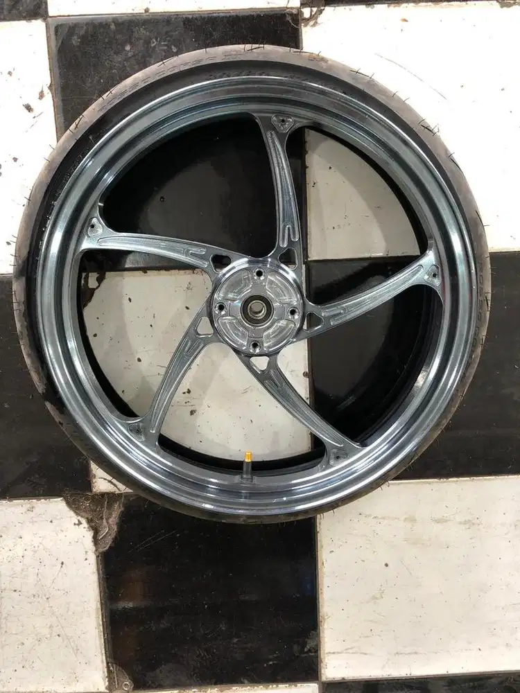 Dijual Veleg Onelie Cmg Ninja Titanium Like New