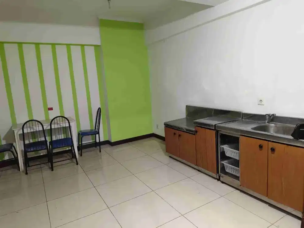 Apartemen termurah Waterplace dekat pakuwon mall PTC semi furnish