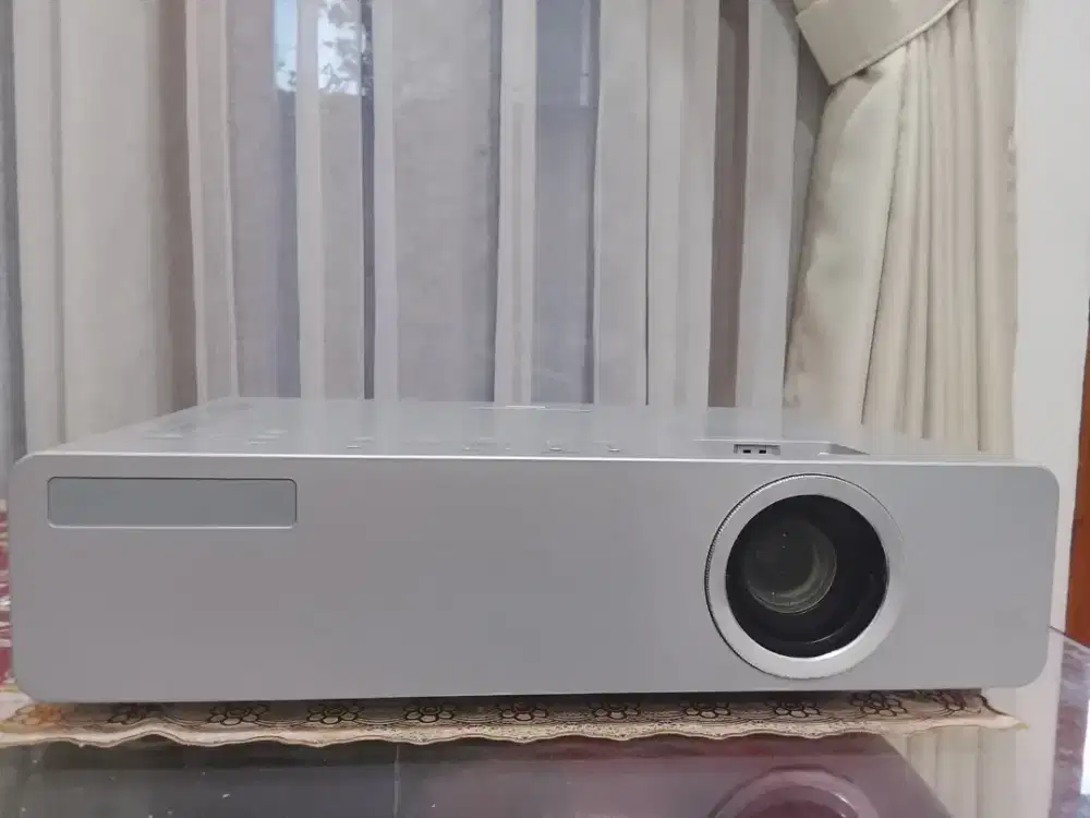 Proyektor keperluan kantor