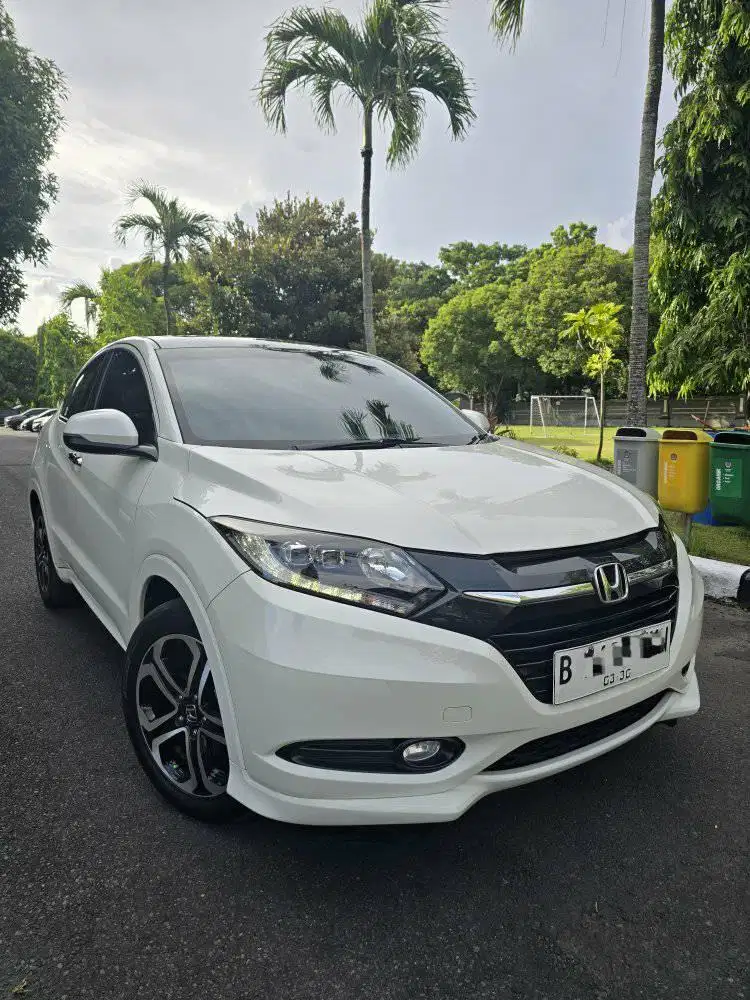 HRV 1.8 PRESTIGE TAHUN 2015 LOW KM 68RB KONDISI SUPER