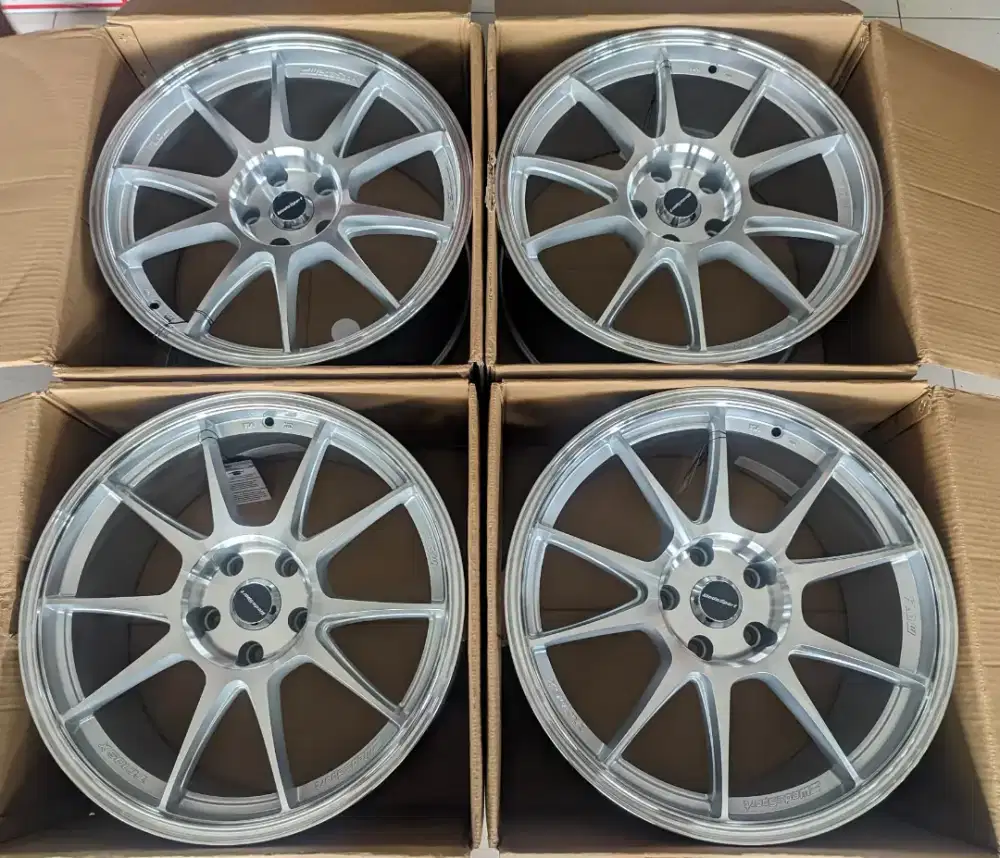 R18 Wedsport TC105 L9 Et28 5x114 New Bye Yusta Thailand