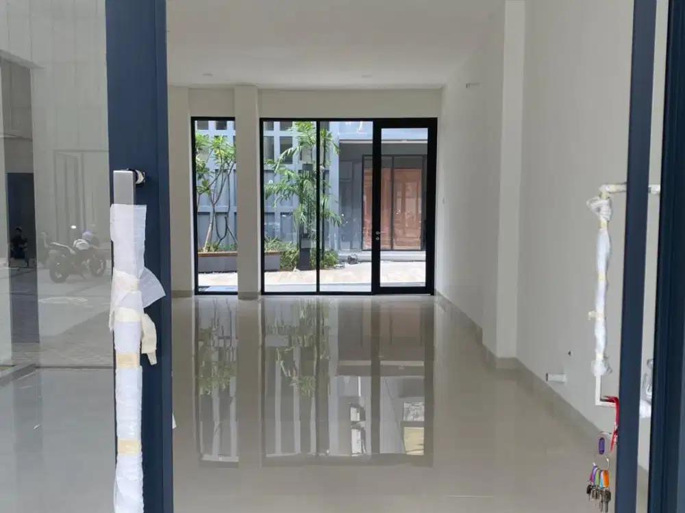 Disewakan Ruko 3 Lantai Hadap Utara di Delrey Business Townhouse - BSD