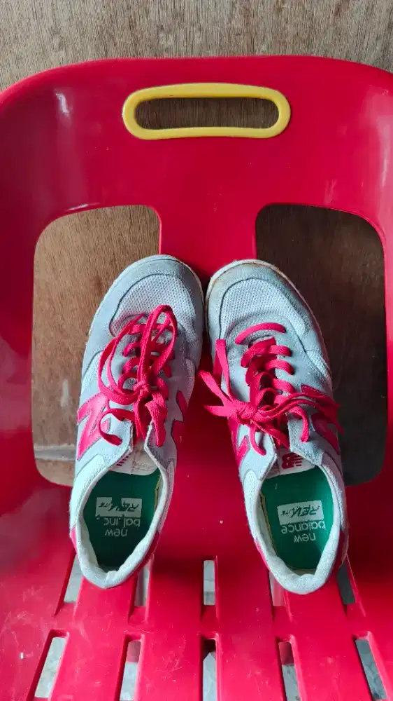 Sepatu new balance