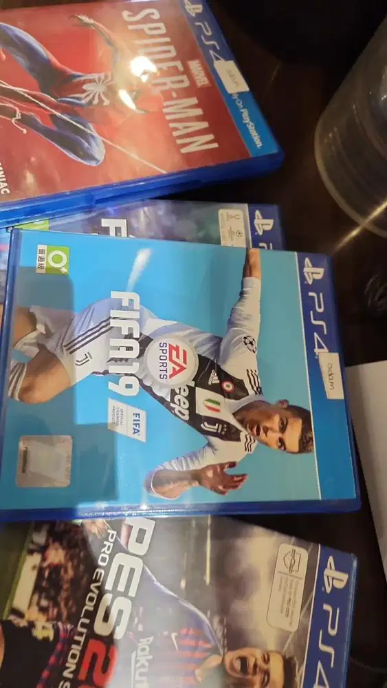 5 Kaset Ps4 masih bagus