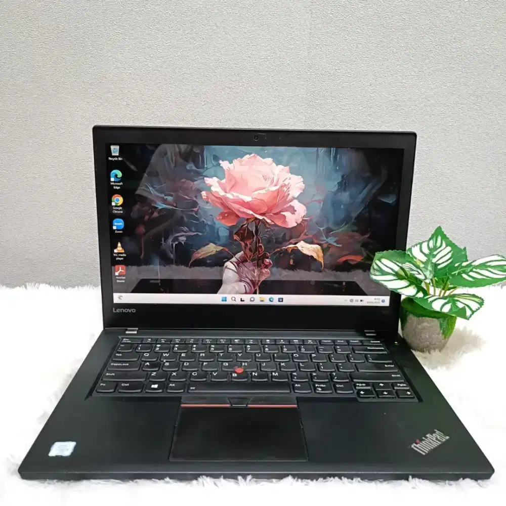LENOVO THINKPAD T470 CORE I5 7300u RAM 8GB SSD 256GB LAYAR 14.0 FHD