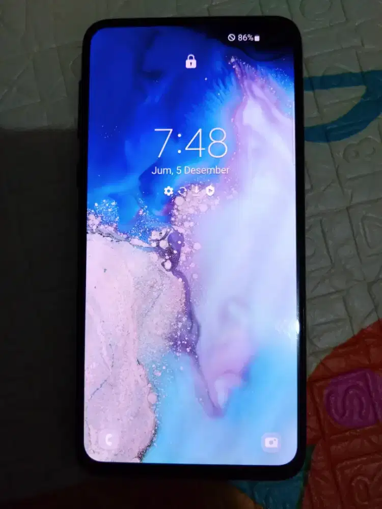 Samsung s10e 6/128gb nominus