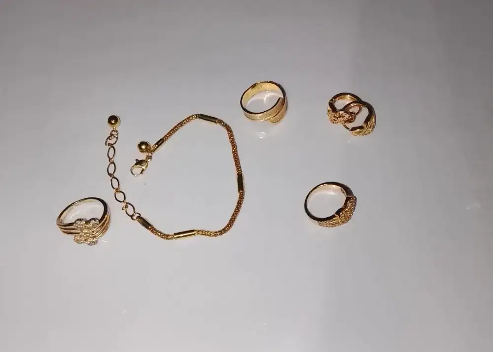 Anting gelang cincin.anting masih baru.titanium