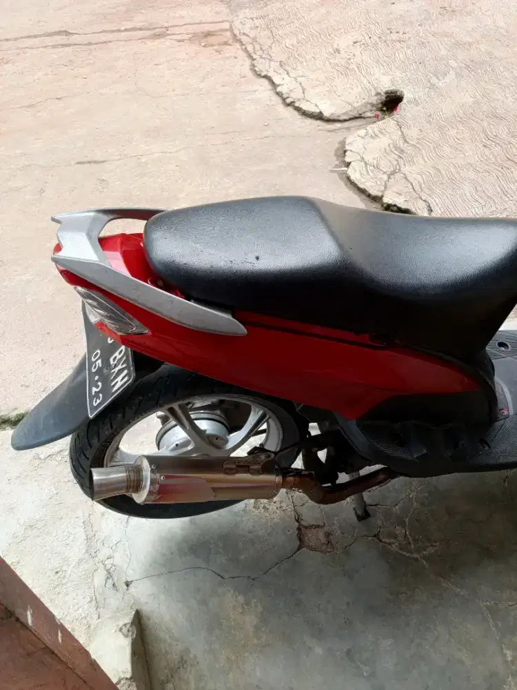 Body Mio smail merah maron