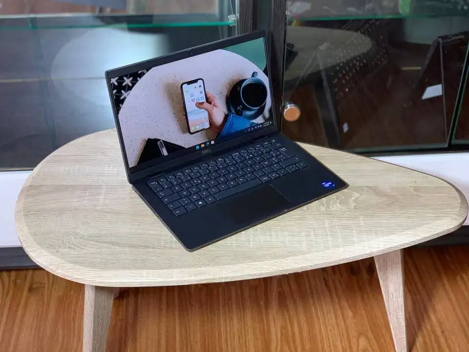 Laptop Desain Grafis editing Game tipis-tipis Dell Latitude 7320 GEN11