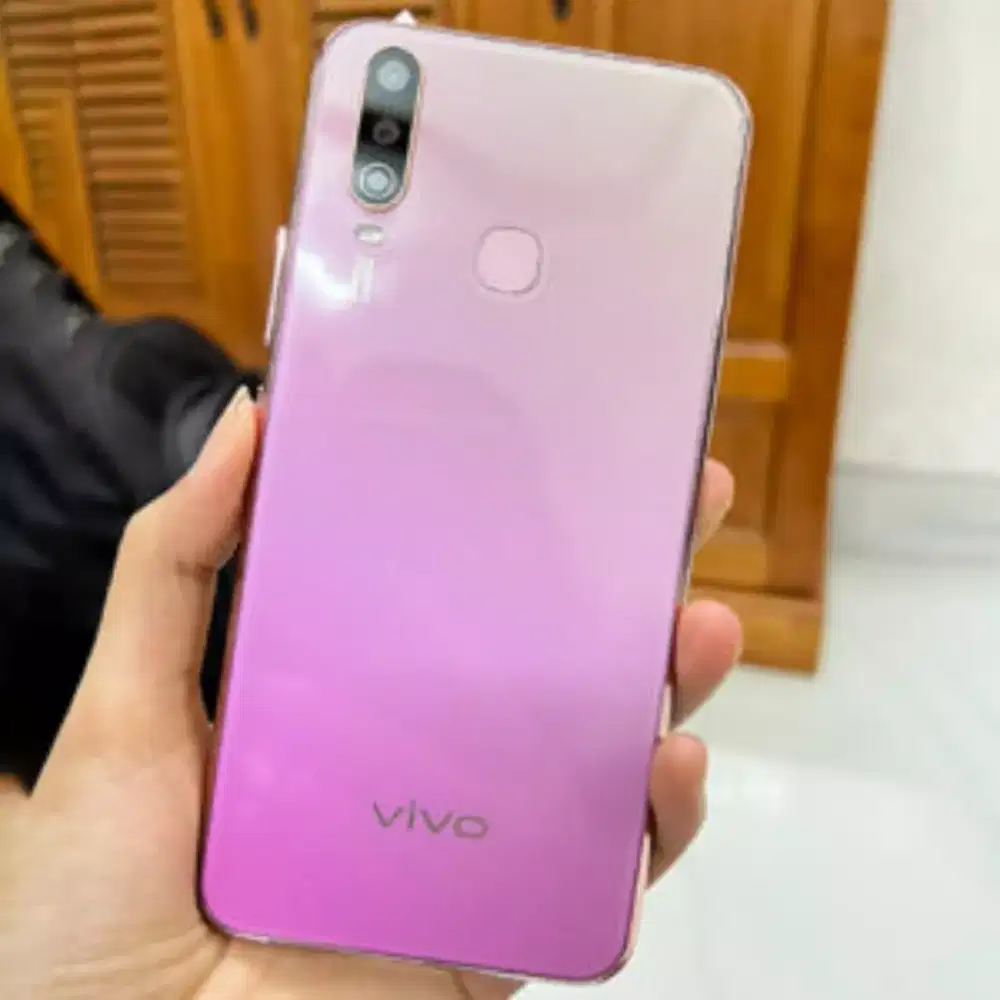 handpone vivo y17