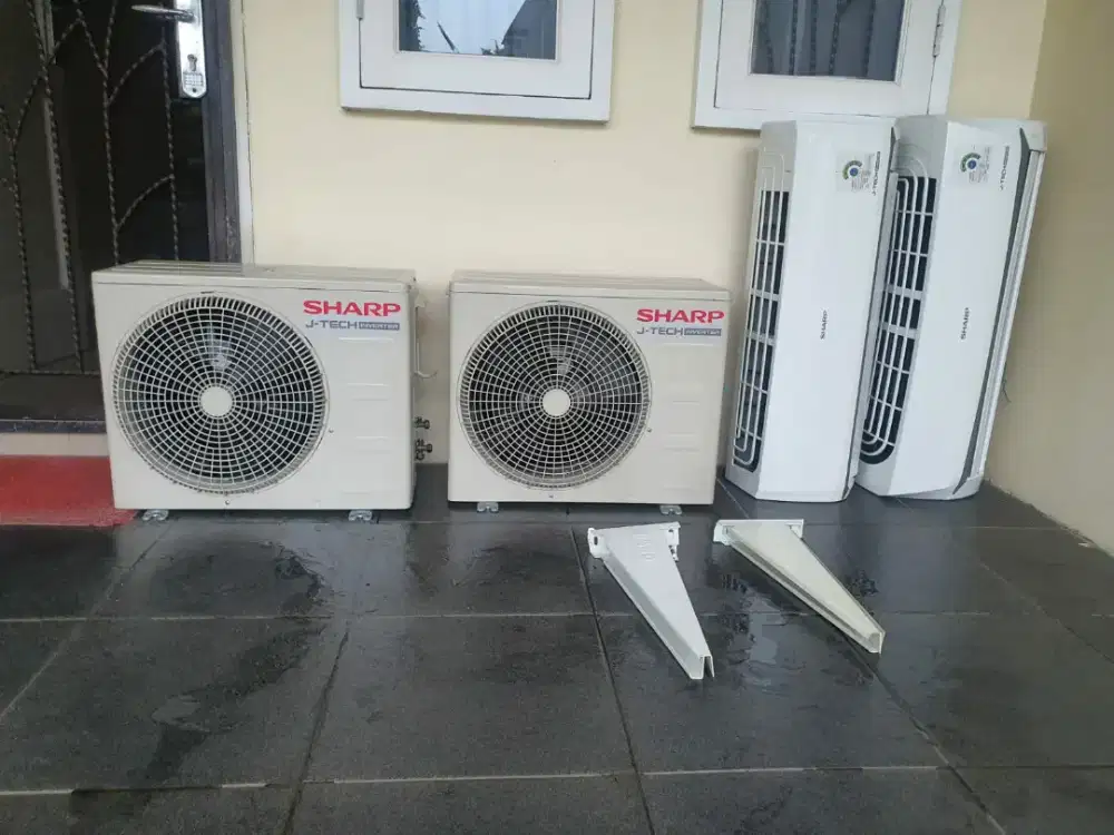 Juàl ac sharp 1 pk  R32 inverter lowwatt bagus normal