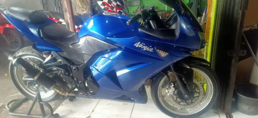 Kawasaki ninja 250 2 silinder karbu