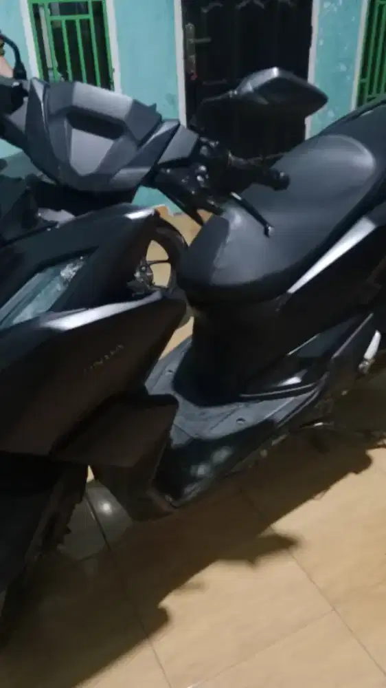 Di jual motor vario 2024 surat sebelah