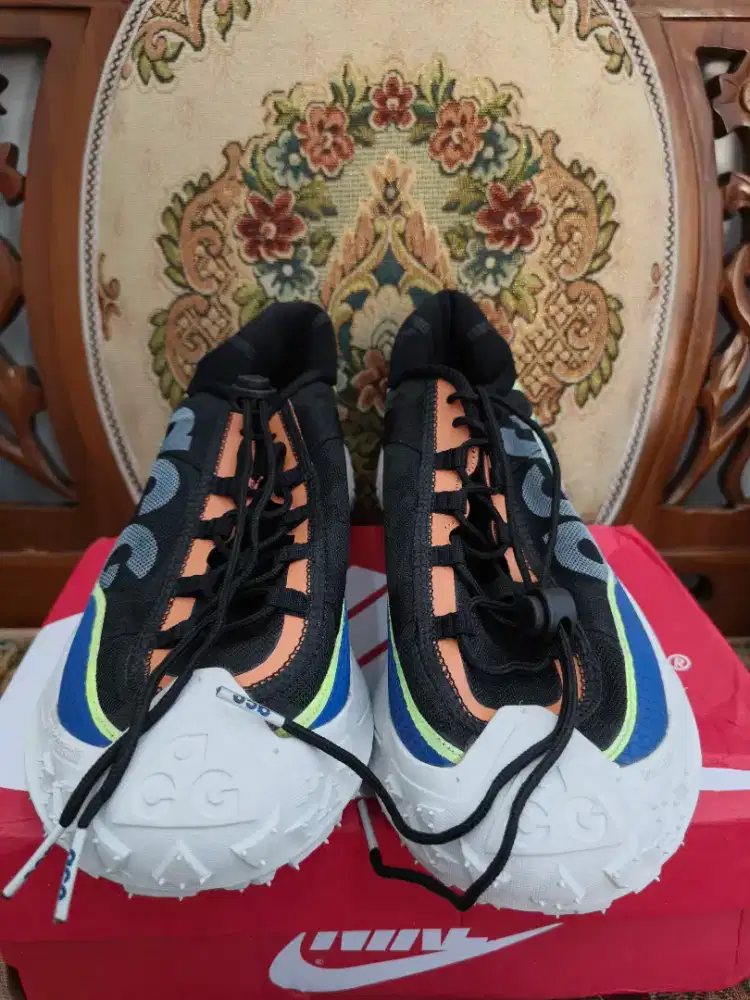 Sepatu Hiking petualang