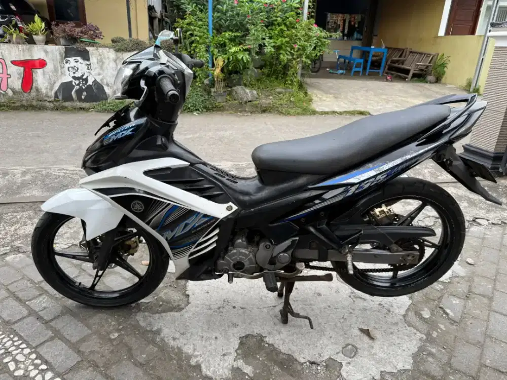 Jupiter MX kopling THN 2012 plat AB Wonosari