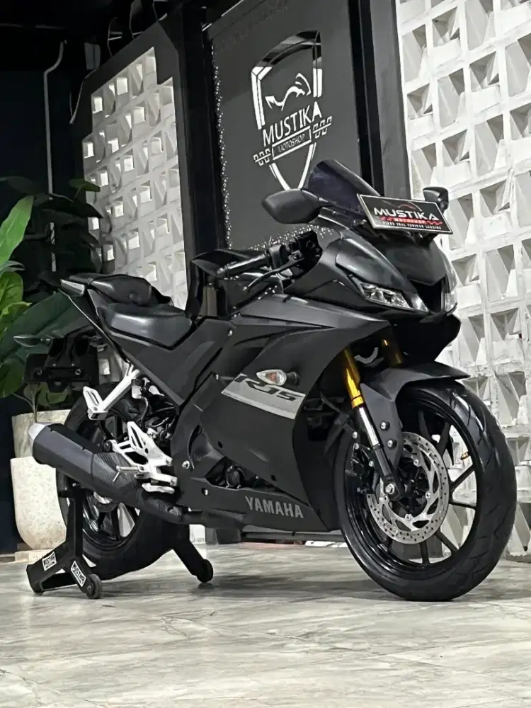 Promo‼️Yamaha R15 V3 2021 pmk 2022 Black. DANNY Mustika Motor Sulfat