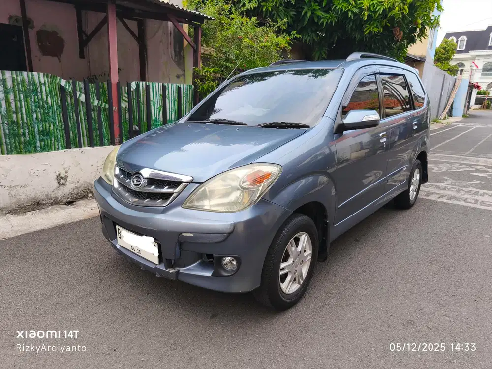 Daihatsu Xenia 2011 Bensin