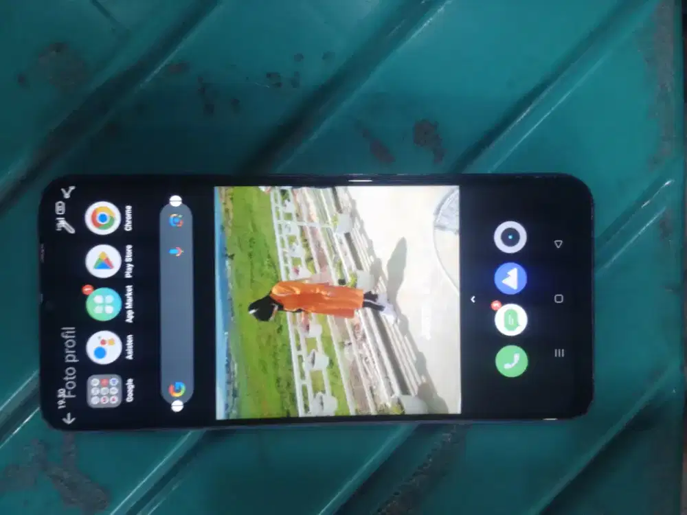 REALME C15.  RAM 4/64