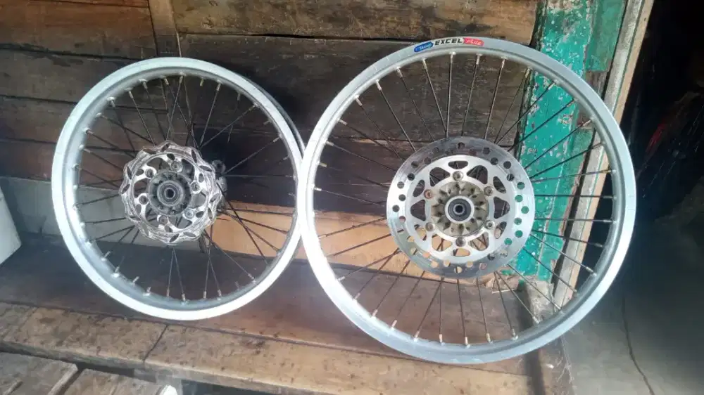 velg KLX, ring 18/21.
