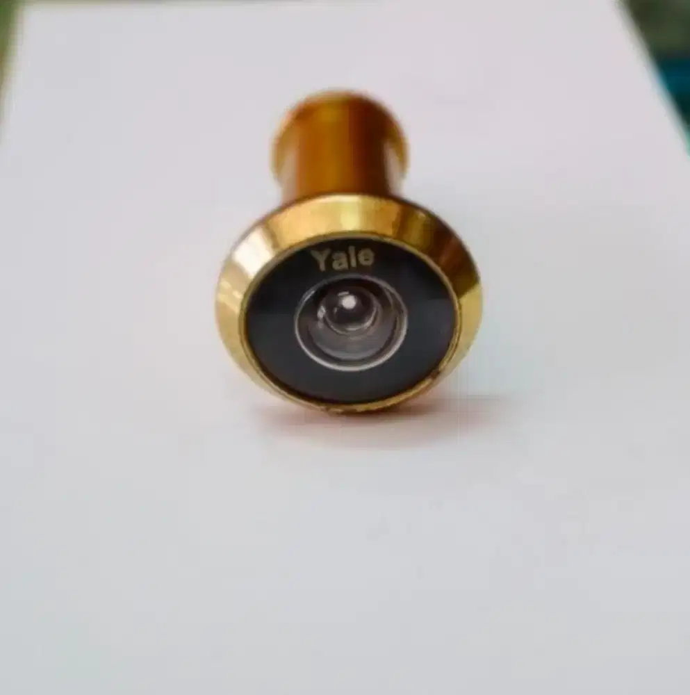 Yale Door Viewer