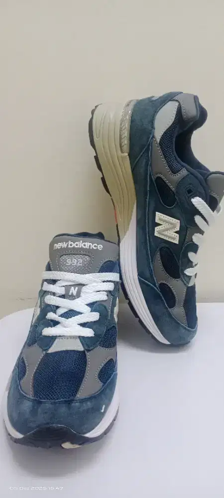 Sepatu NB M992 uk